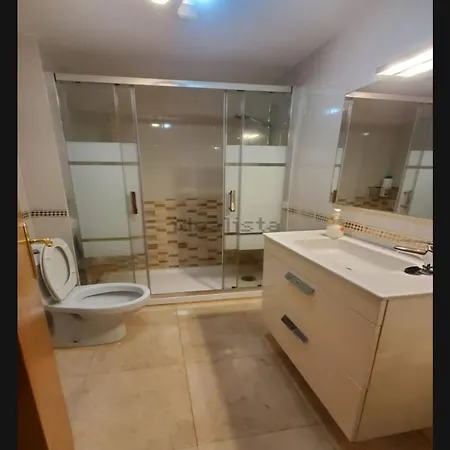 沙滩50m的独立公寓 Apartment